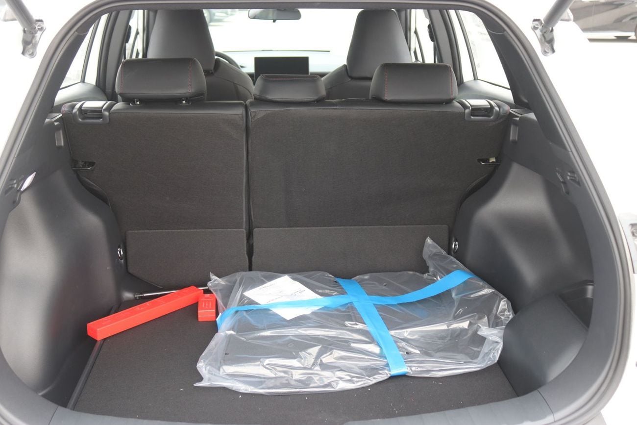 Toyota Frontlander STD 2.0L HYBRID, FACELIFT , ELECTREIC SEAT, LEATHER SEAT, SUNROOF, ELECTRIC BACK DOOR, MODEL 2025