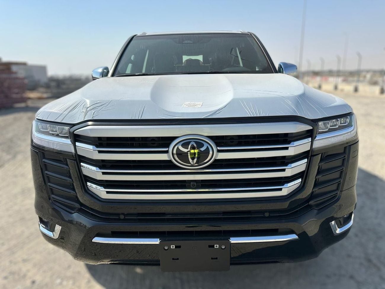 تويوتا لاند كروزر 2026 Toyota Land Cruiser LC300 VX 4.0L Petrol AT