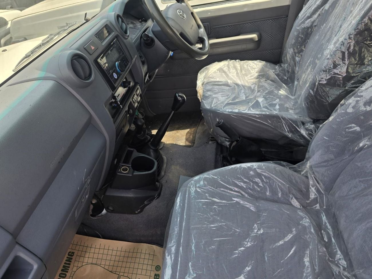 Toyota Land Cruiser Pick Up DIESEL RIGHT HAND DRIVE 4.5L ,2O15 MODEL ONLY FOR EXPORT AVAILABLE