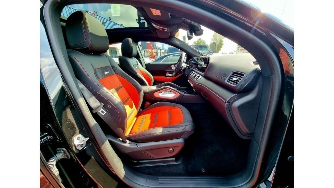 مرسيدس بنز GLE 53 Coupe AMG 5 Years Warranty 2024 GCC