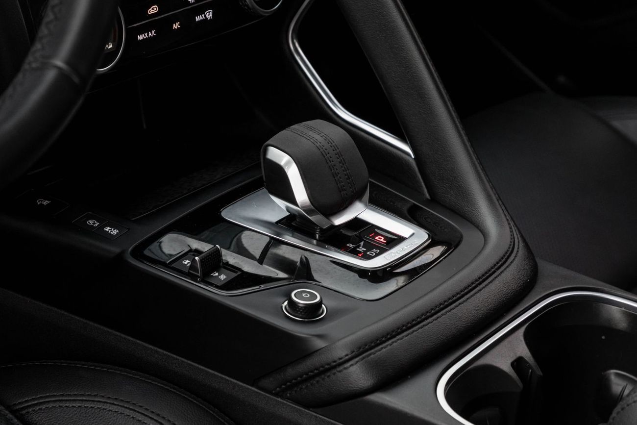 Jaguar E Pace SE | 2,057 P.M | 0% Downpayment | Perfect Condition!