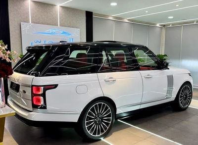 Land Rover Range Rover AUTOBIOGRAPHY FACELIFT TO || AUTOBIOGRAPHY KIT RR VOGUE V8 II GCC || TOP RANGE || PANORAMIC ||SCREENS