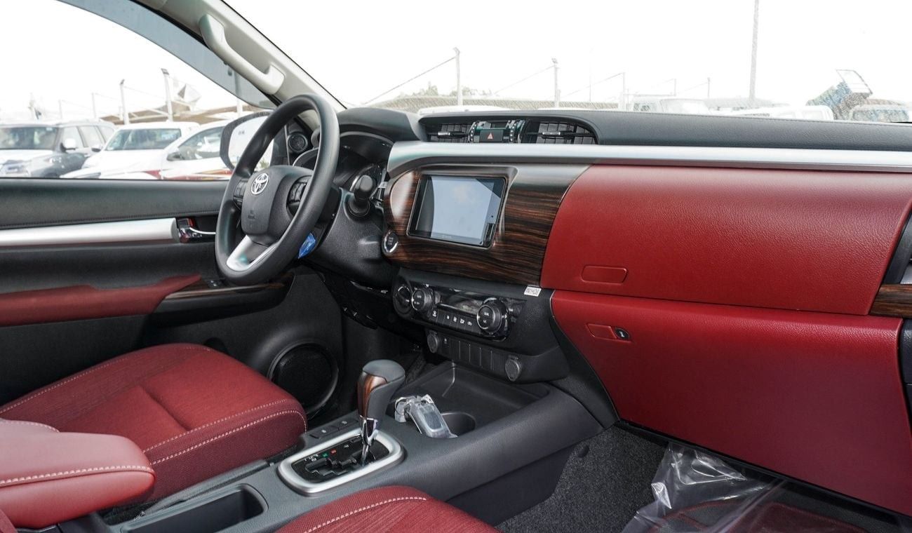 Toyota Hilux SR5  2.7L 4WD A/T