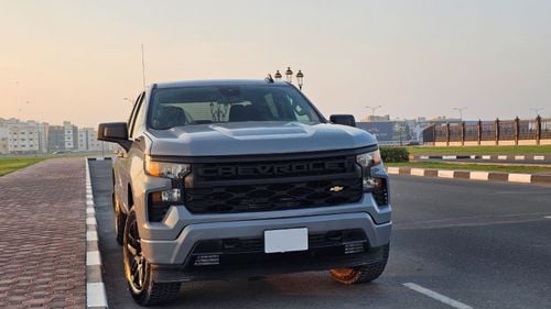 Chevrolet Silverado Custom