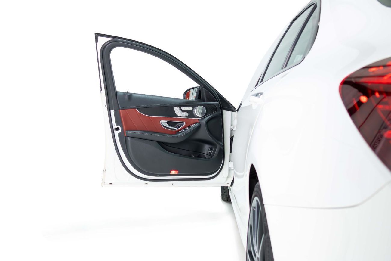 Mercedes-Benz C 43 AMG Std 3.0L 4 Matic-GCC-19 Inch Black Rims-Panoramic Roof-Active Sports Exhaust