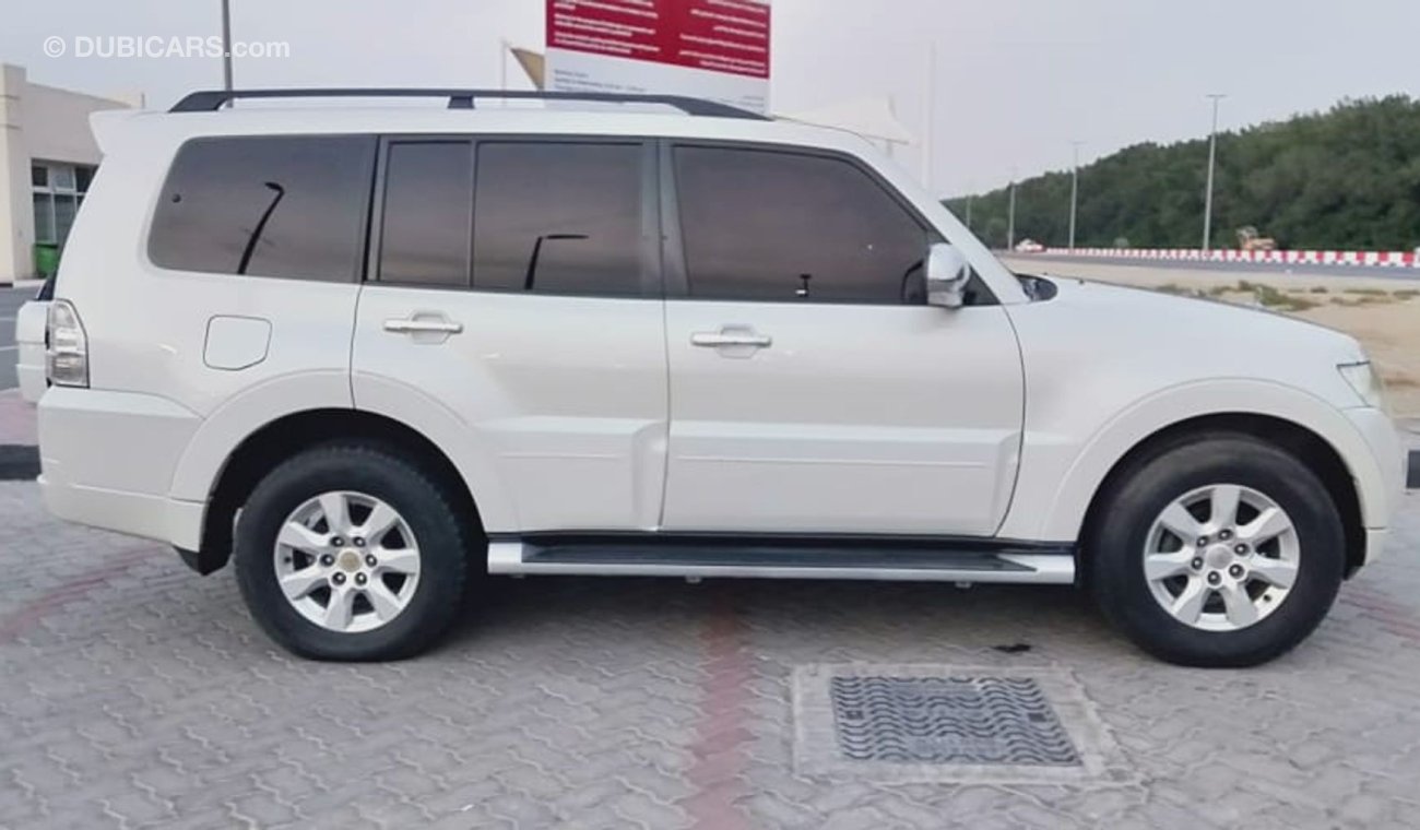 Mitsubishi Pajero GLS - Full Option