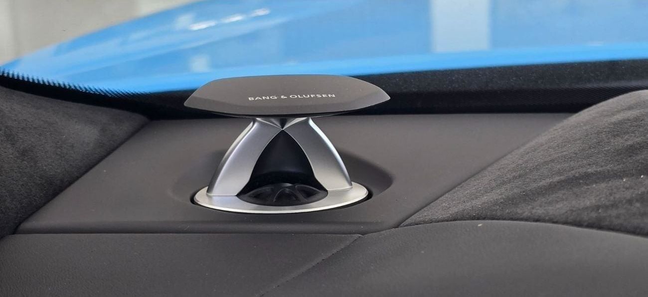 Lamborghini Urus Lamborghini Urus S | Carbon Interior | Fully Loaded with Rear Screens | 2024 Perfect Condition