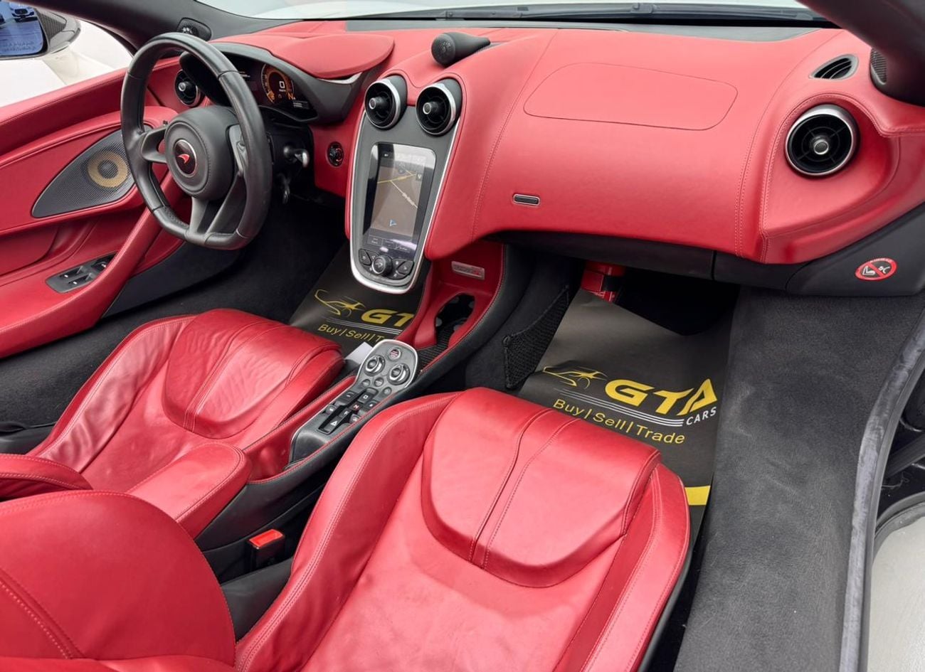 مكلارين 570S 2018 McLaren 570s Spider, Full McLaren Service History, Excellent Condition, GCC