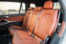 بي أم دبليو X7 The 2026 BMW X7 M40i xDrive is a full-size luxury performance SUV that blends V8 power, advanced tec