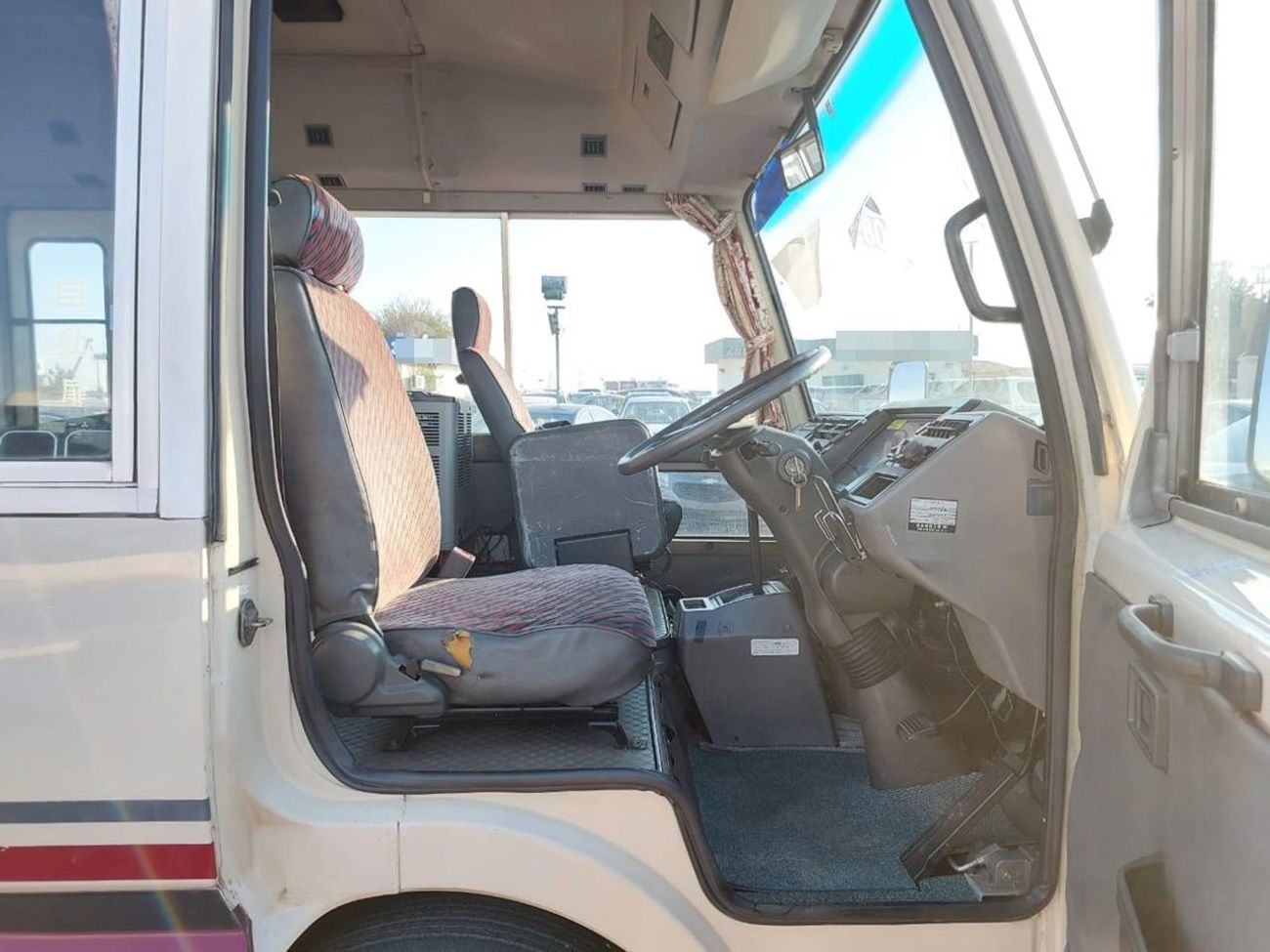 Mitsubishi Rosa MITSUBISHI ROSA BUS RIGHT HAND DRIVE(PM30267)