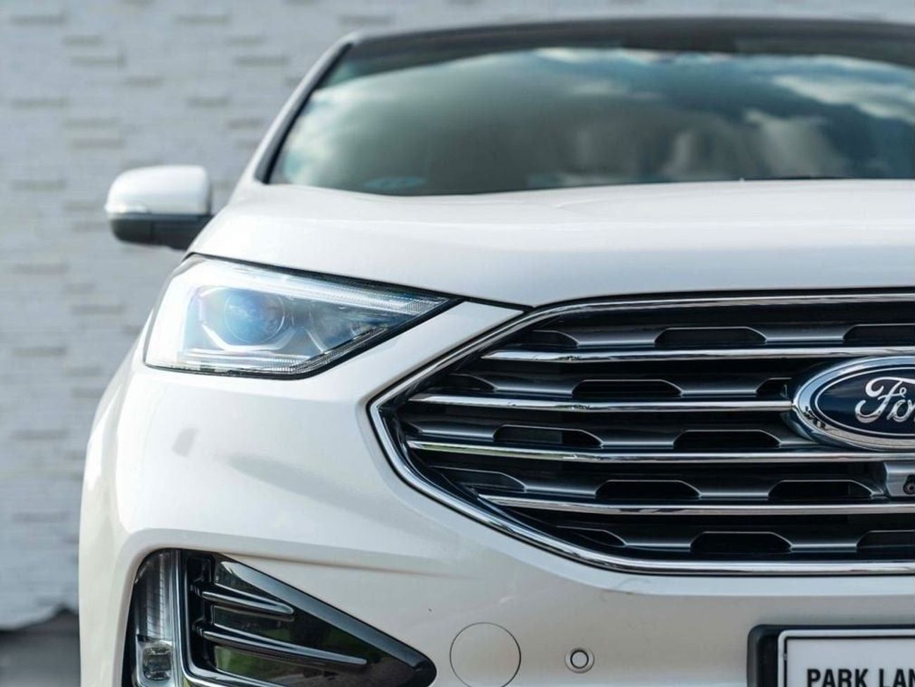 Ford Edge AED 1,573 PM • EDGE TITANIUM • ONLY 63,000 KM • FULL OFFICIAL FORD SERVICE HISTORY • FULLY LOADED