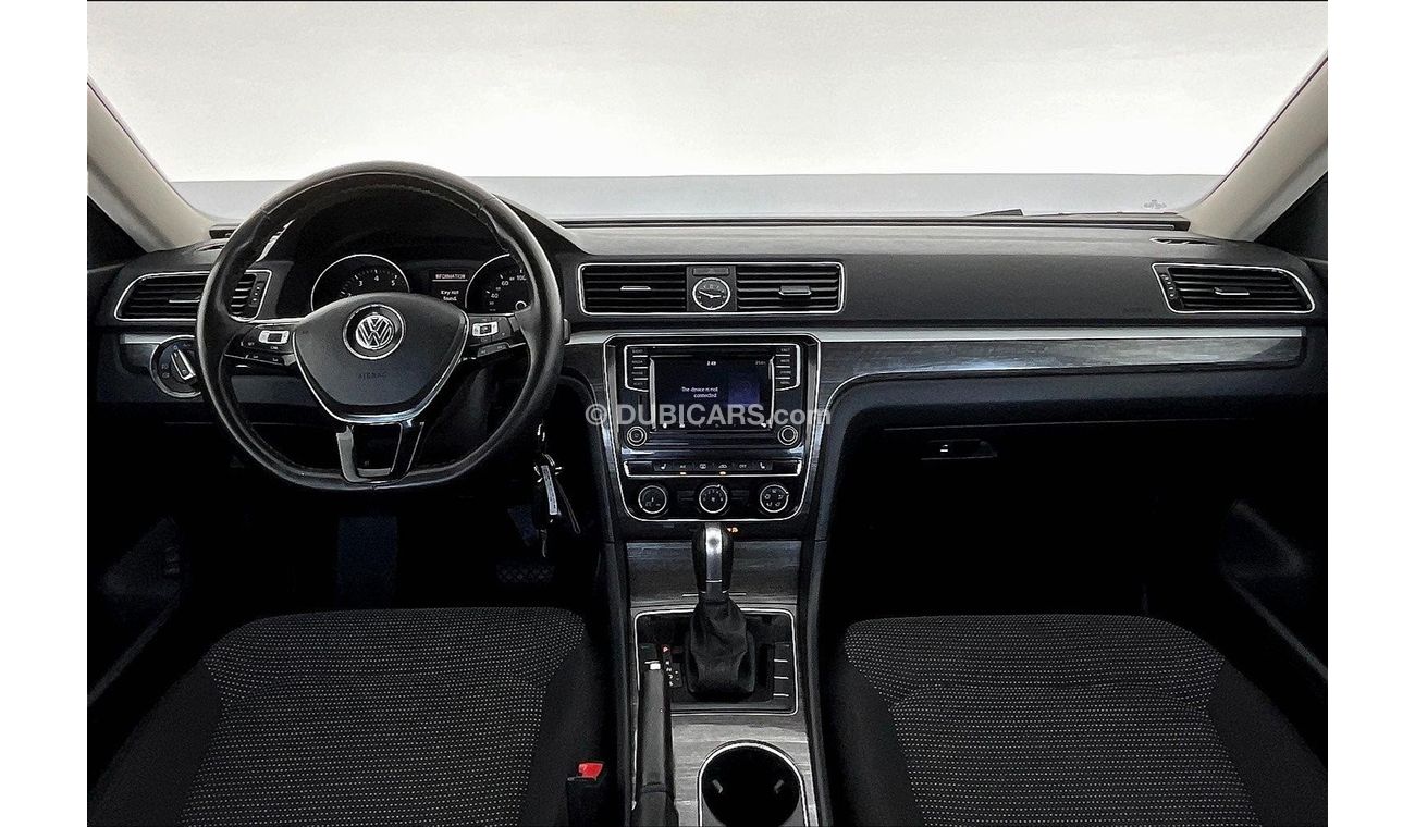 Volkswagen Passat SE