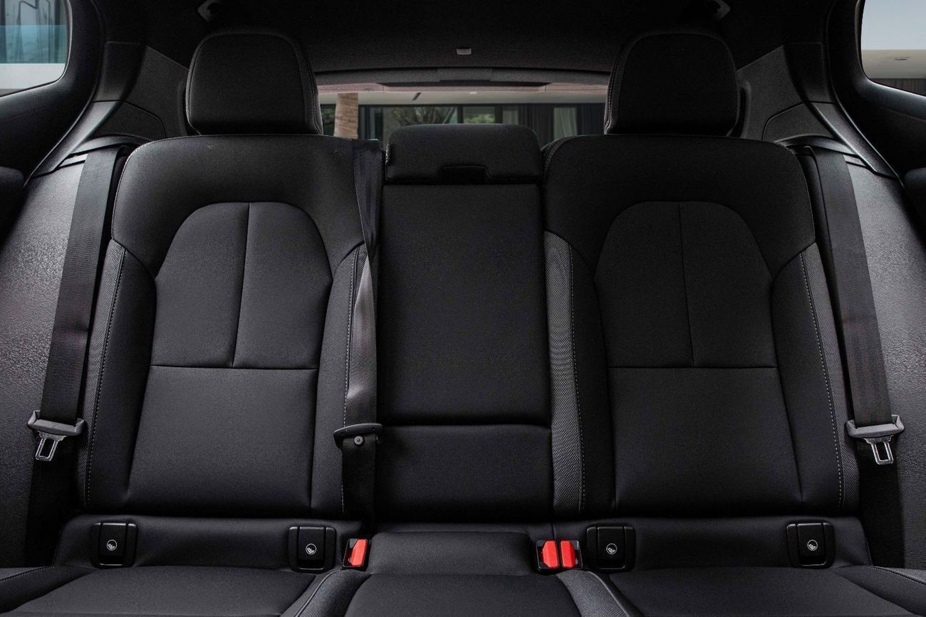 Volvo XC40 2,350 P.M | 0% Downpayment | Volvo XC40 B3 | Brand New!