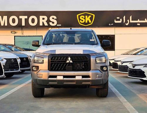 Mitsubishi L200 GLX Double Cab Petrol 2.4L GLX / DOUBLE CABIN / 2.4L V4 PETROL / DVD CAMERA / ALLOY RIMS (CODE # GLX