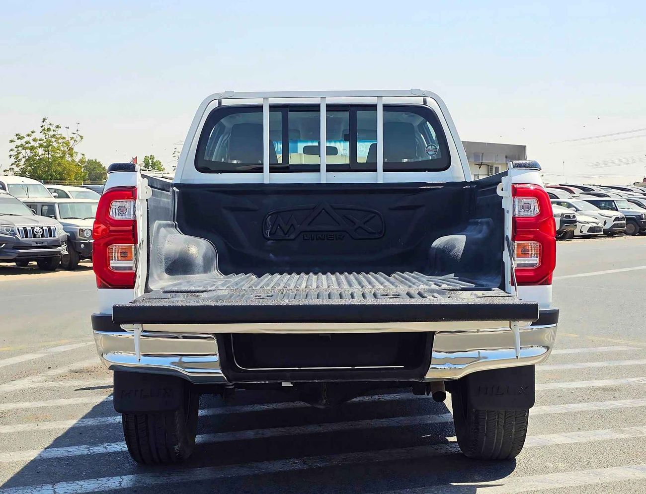 تويوتا هيلوكس AUTOMATIC/ PATROL 4WD/ WIDE BODY/ EXPORT ONLY / LOT#43226