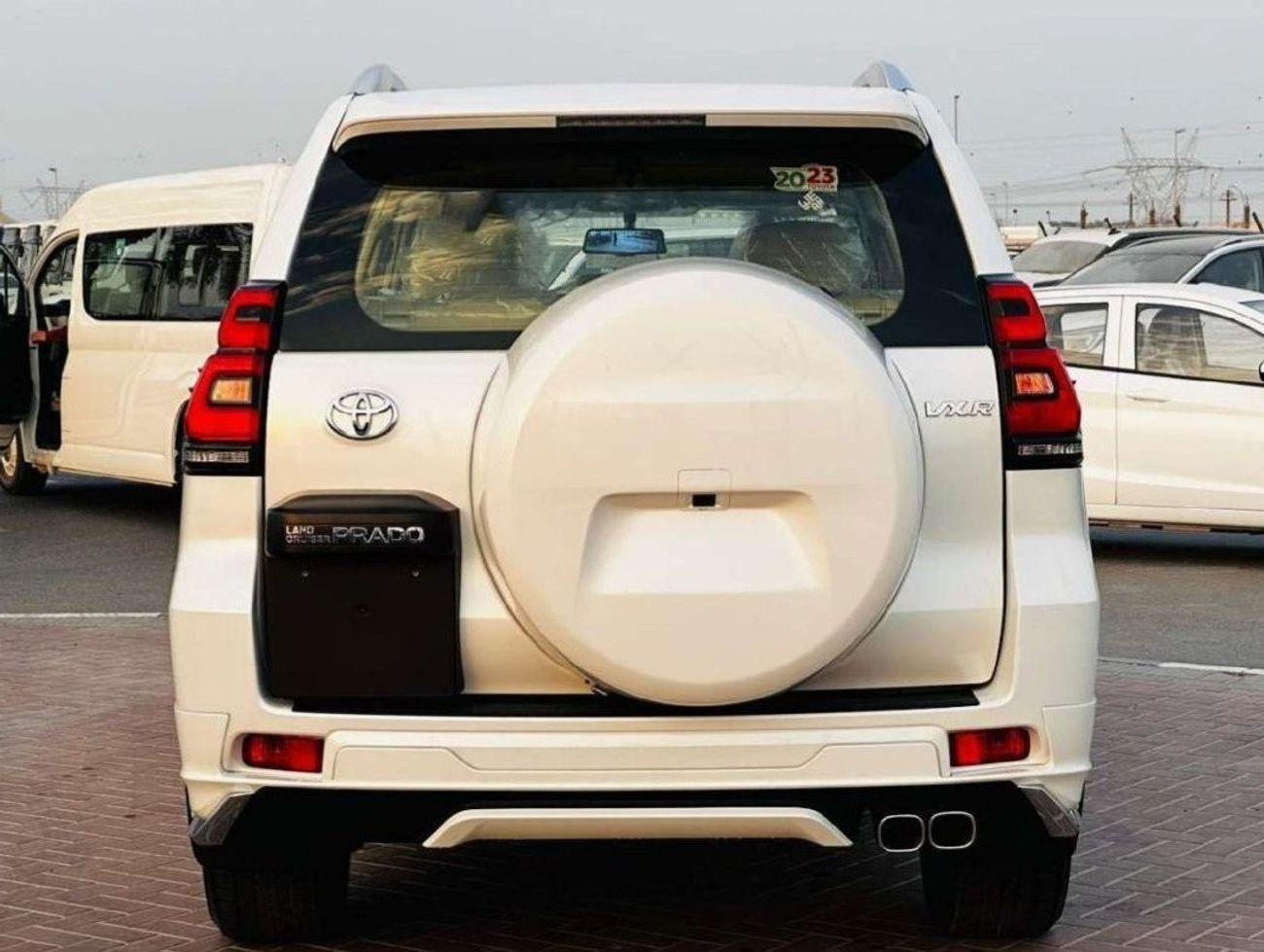 Toyota Prado VXR, 4.0L, V6, LEATHER SEATS, 17" ALLOY WHEELS, 2023 MODEL, ALL WHEEL DRIVE, AUTOMATIC