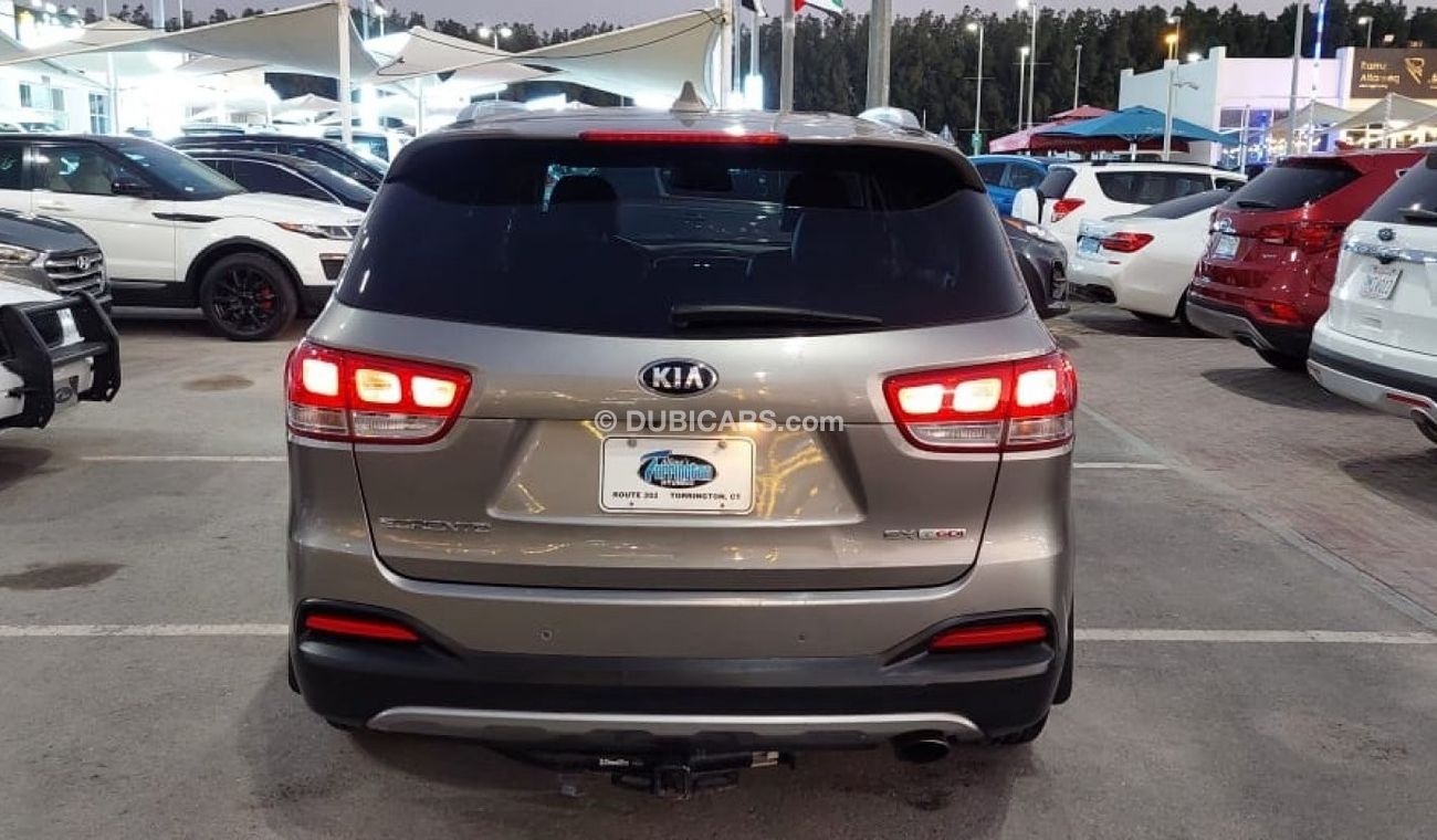 كيا سورينتو EX Low mileage