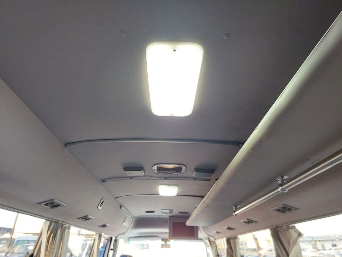 تويوتا كوستر 2012 TOYOTA COASTER BUS RHD DIESEL AUTOMATIC(PM01703)