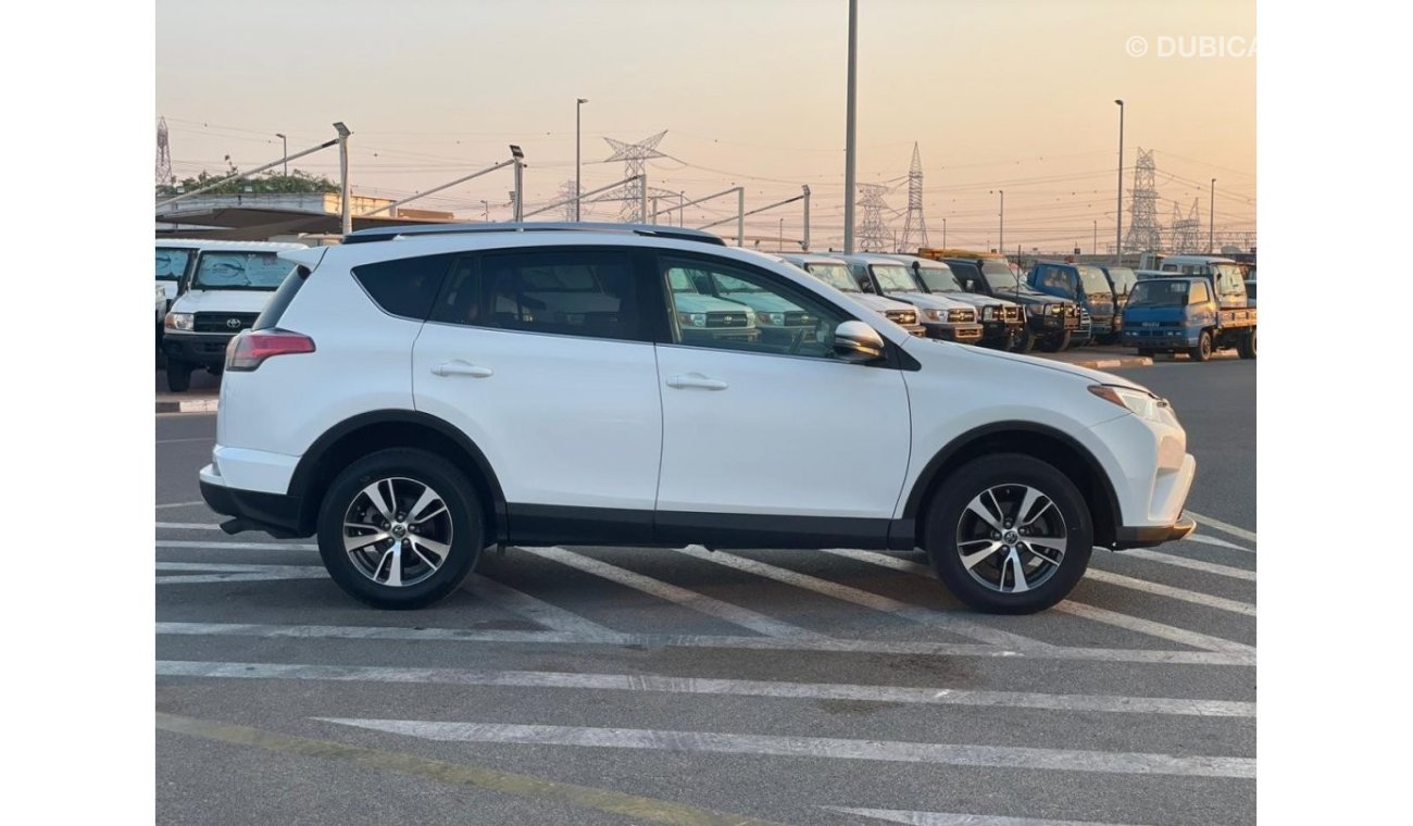 تويوتا راف ٤ 2018 Toyota Rav4 XLE With Sunroof  / EXPORT ONLY / فقط للتصدير