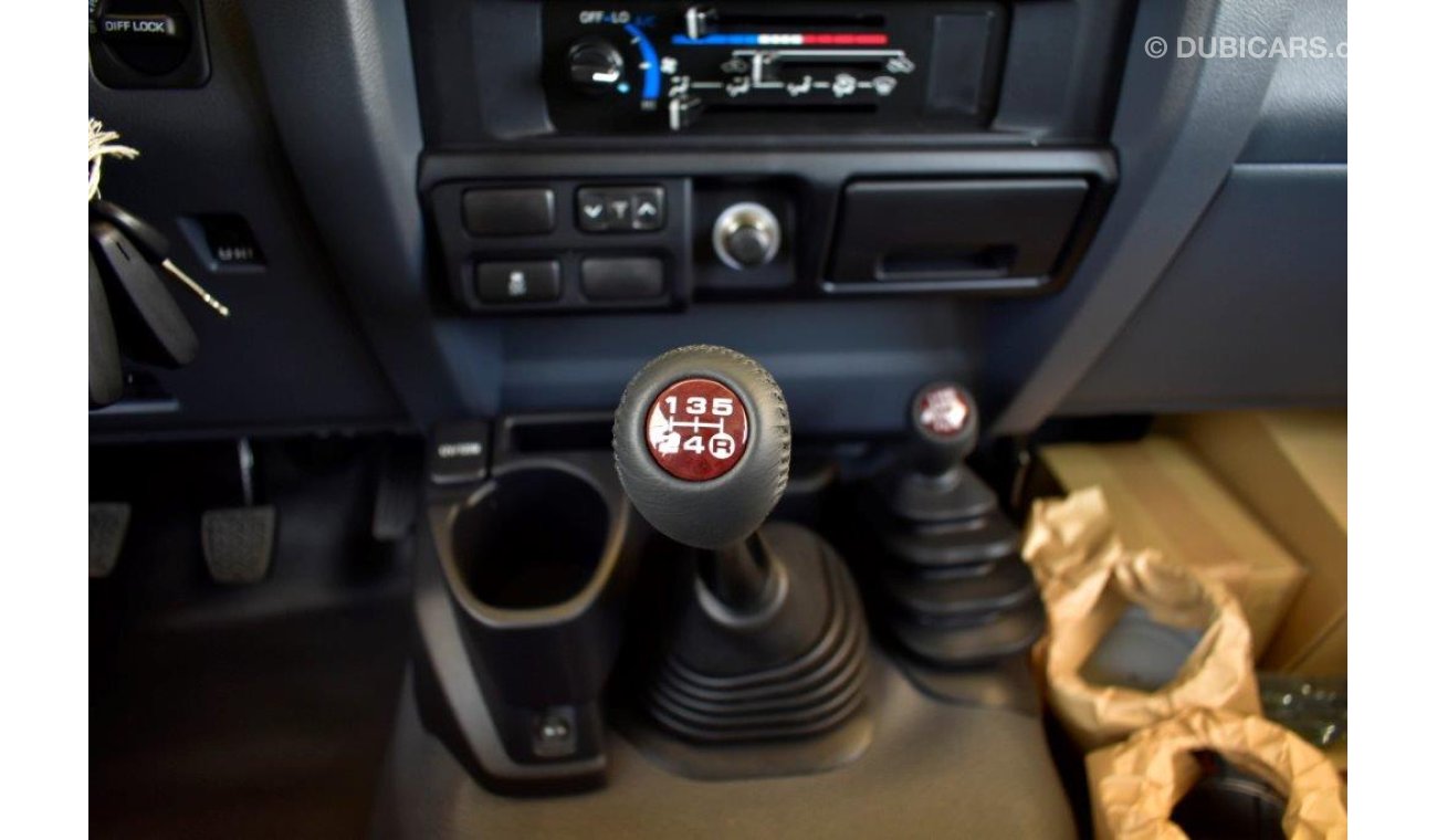 Toyota Land Cruiser Pick Up 4.5L V8 DIESEL DLX MANUAL TRANSMISSION