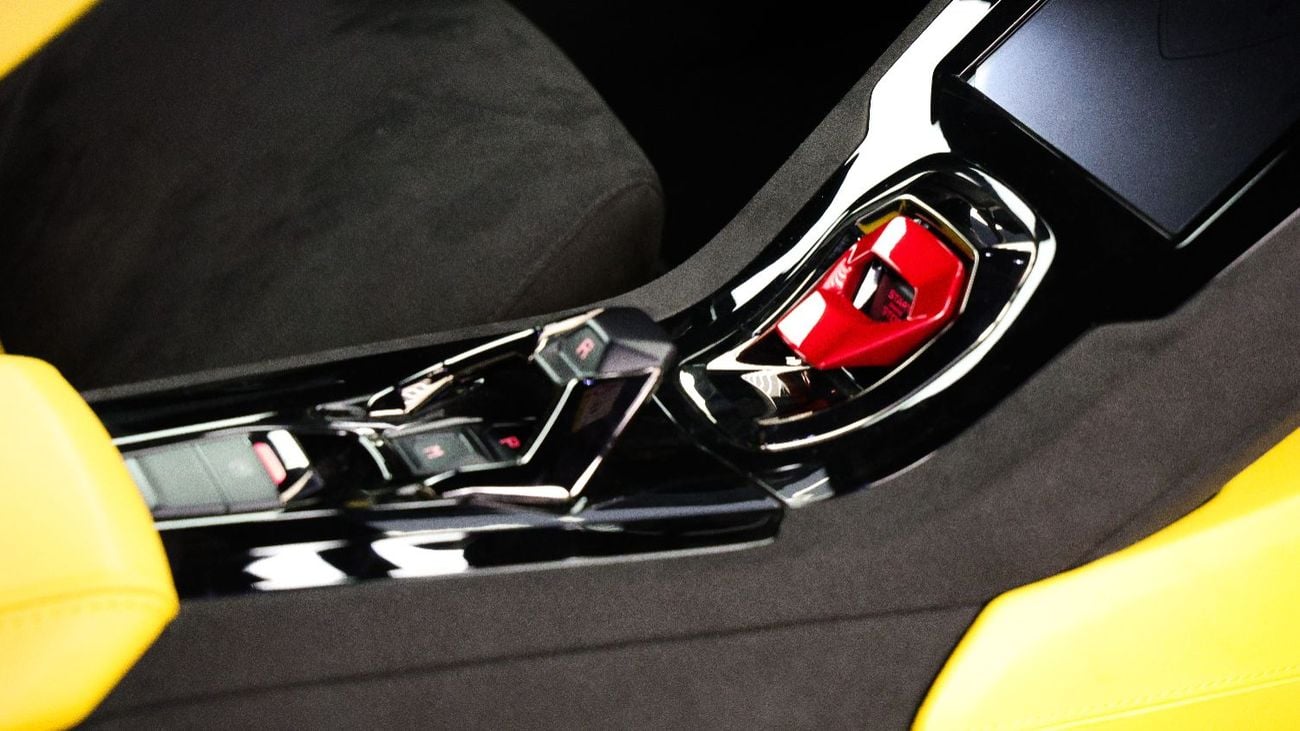 Lamborghini Huracan Tecnica - Lamborghini Huracán - 2024 – GCC Warranty with Service