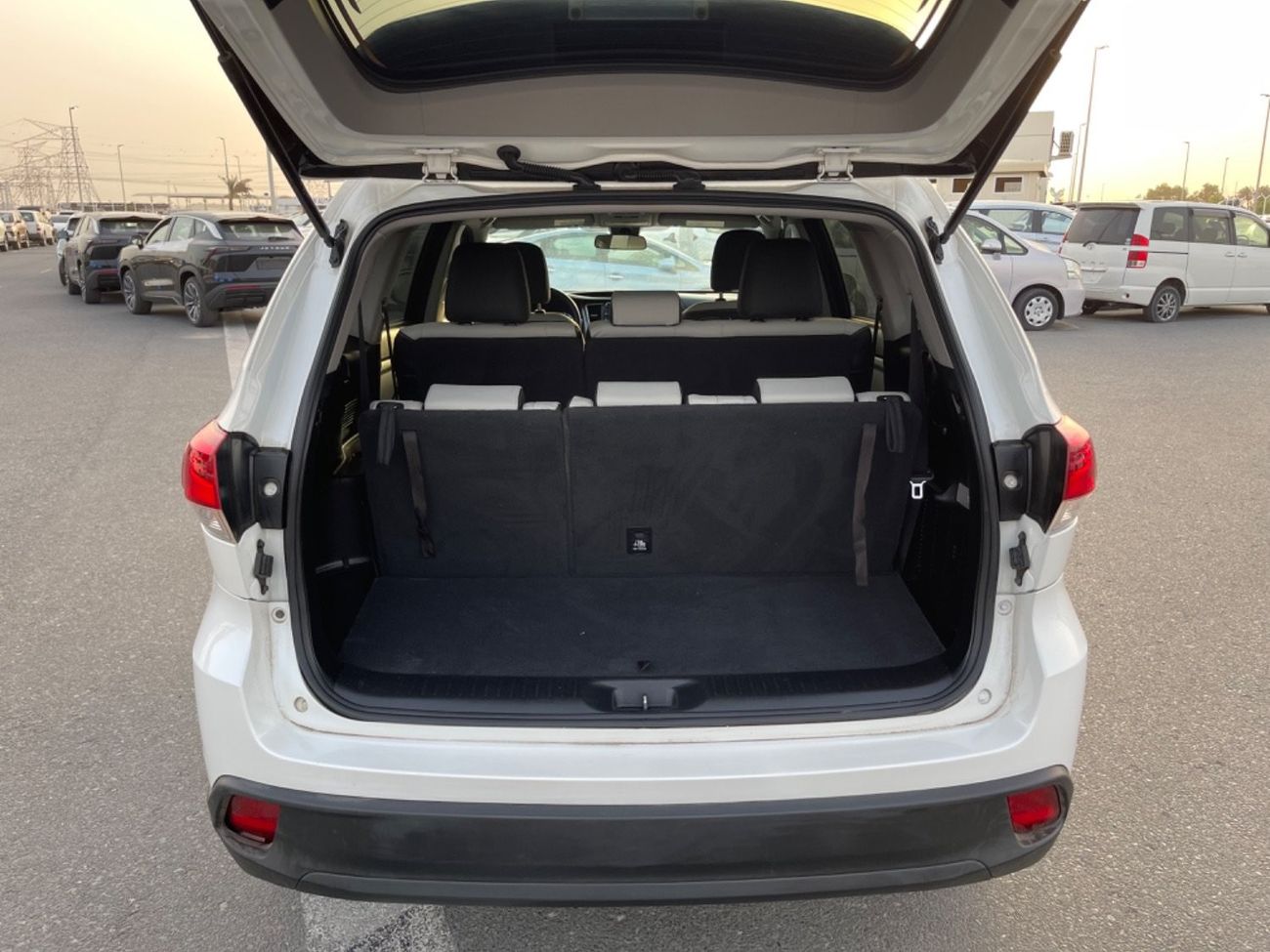 Toyota Highlander 2017 TOYOTA HIGHLANDER V4 IMPORTED FROM USA