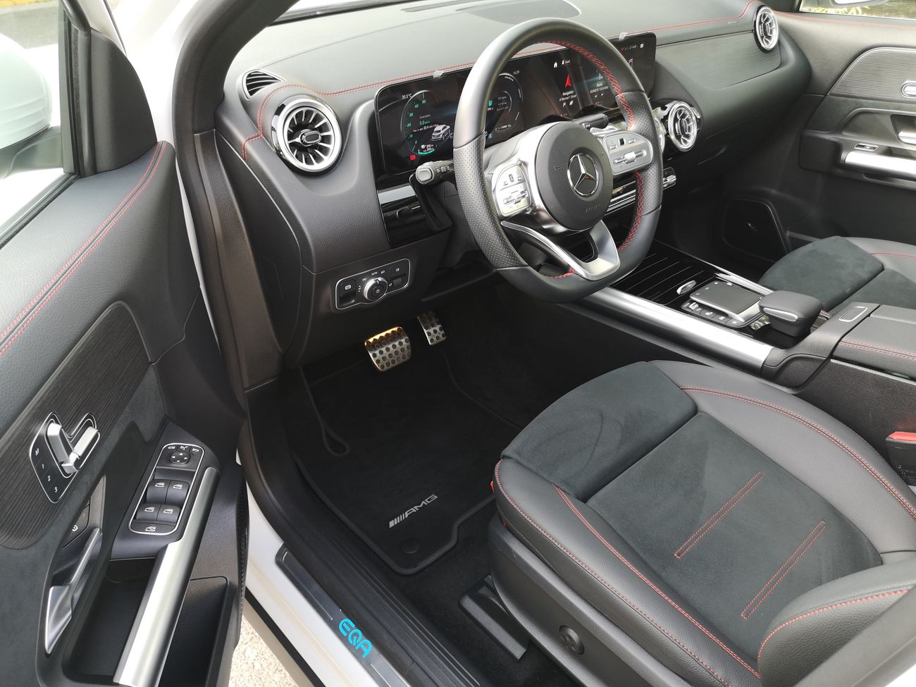 مرسيدس بنز EQA 350 Premium Plus