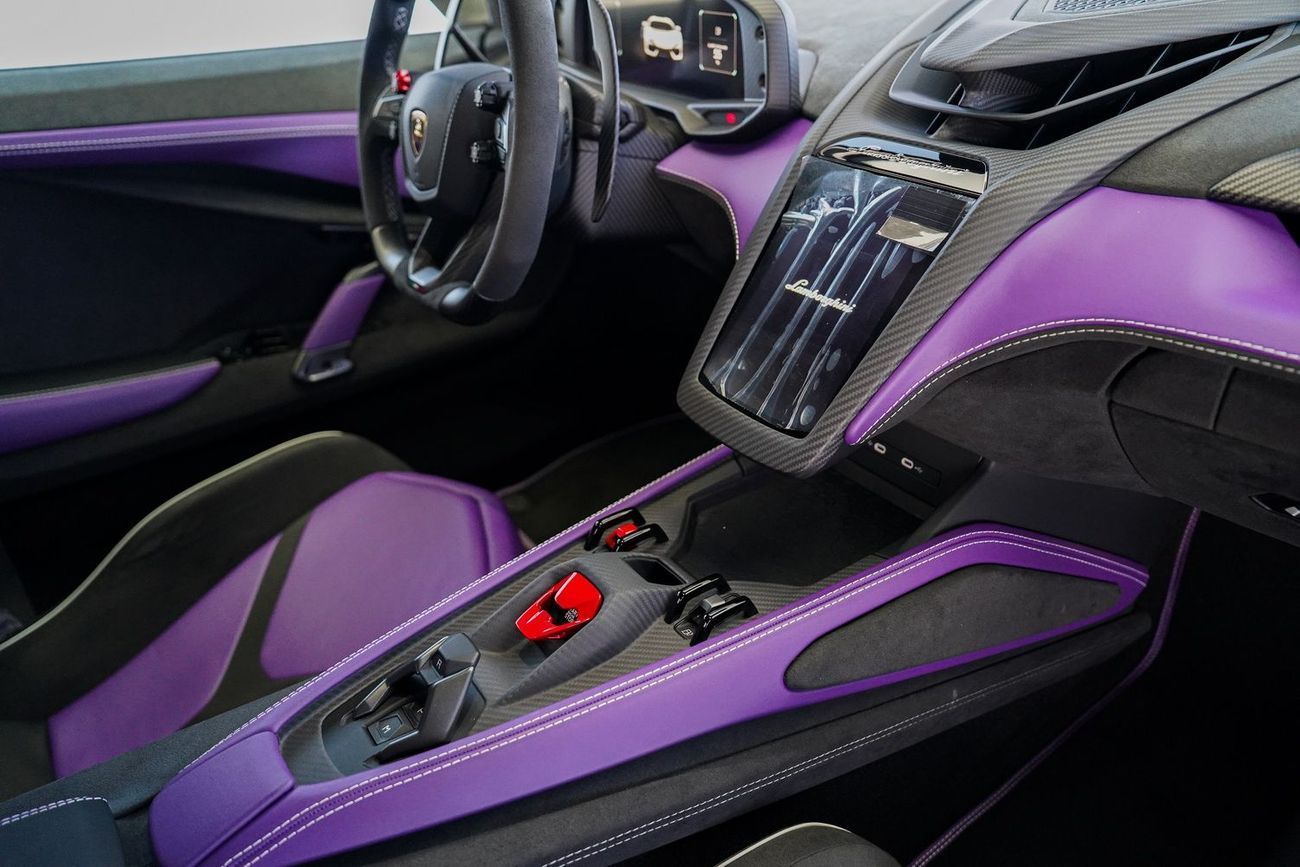 Lamborghini Revuelto 6.5L V12 Hybrid