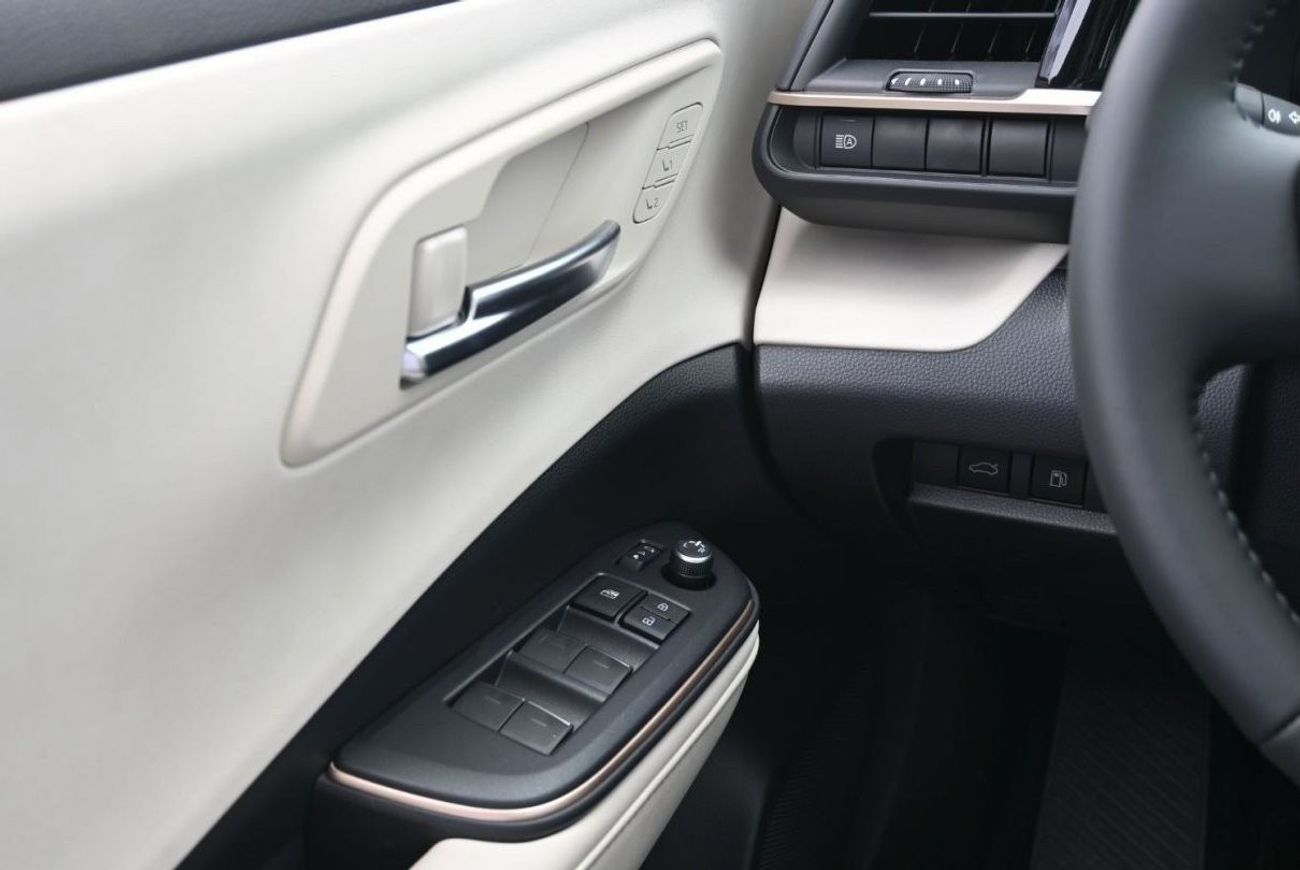 Toyota Crown Toyota Crown 2.5L Hybrid Model 2023 Color Grey