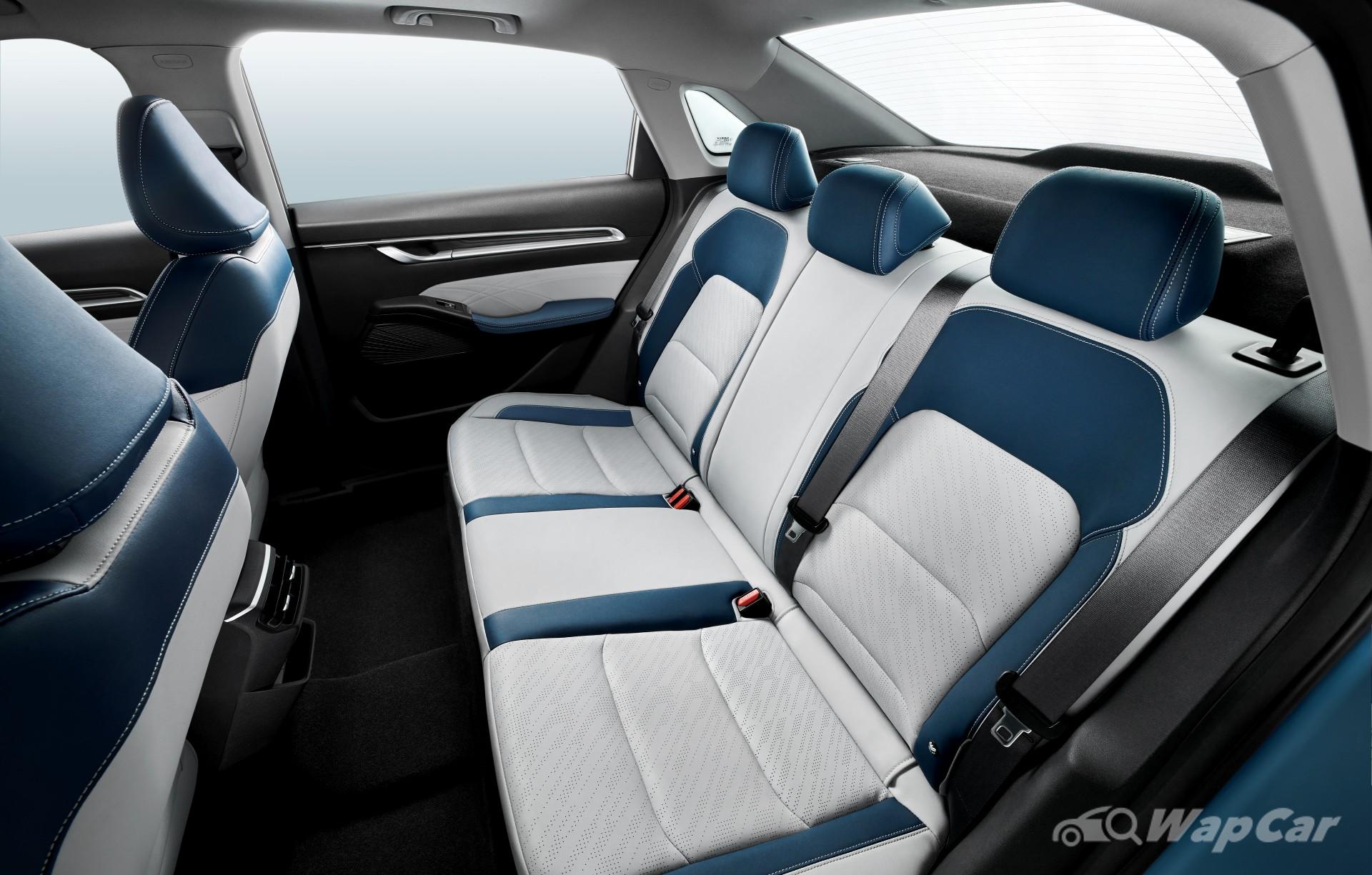 Geely Emgrand GT interior - Seats