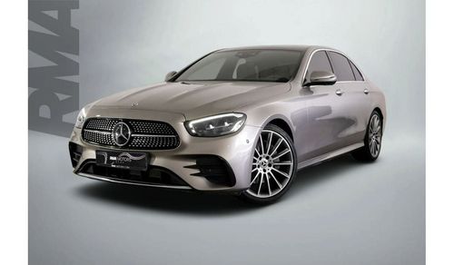 Mercedes-Benz E300 Premium 2.0L