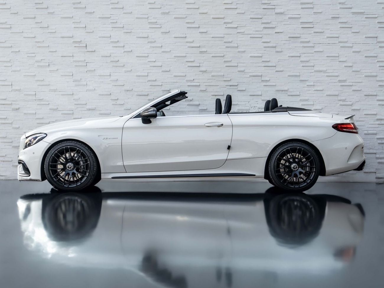 Mercedes Benz C63 AMG