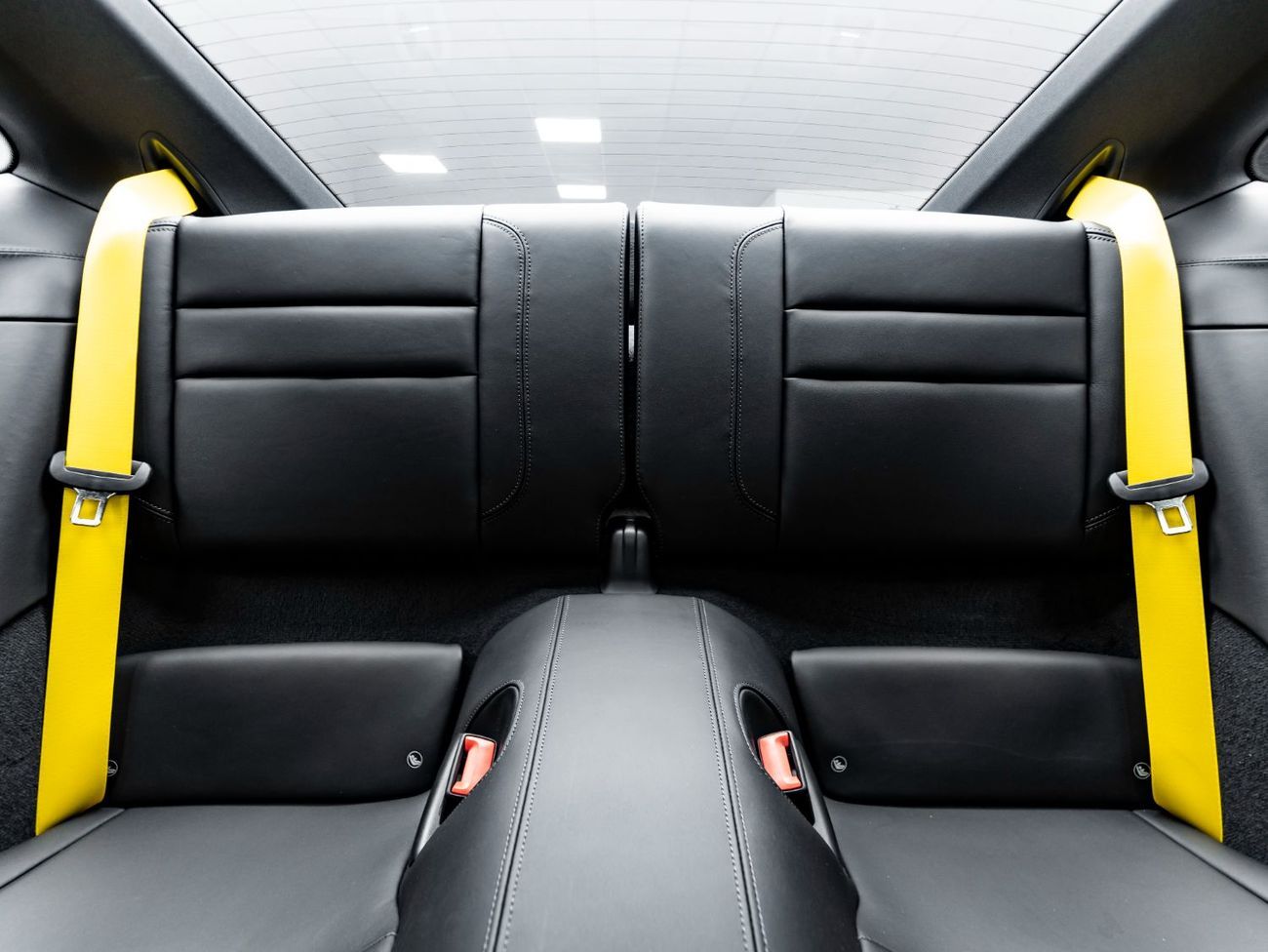 Porsche 911 Carrera 3.0L (444 HP) Coupe 2025 Porsche 911 Carrera, 2027 Porsche Warranty, Very Low KMs, GCC