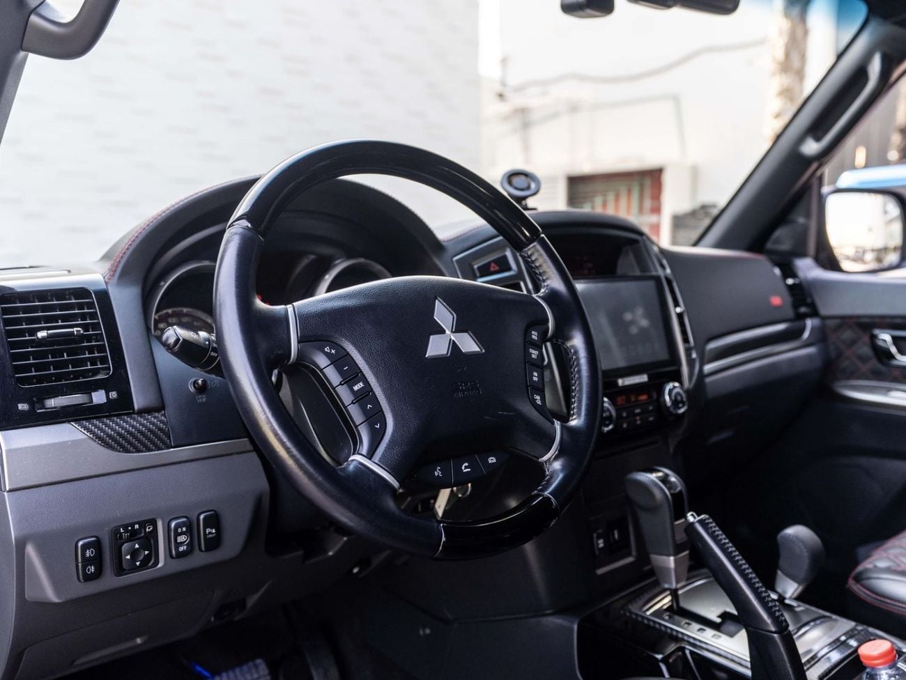 Mitsubishi Pajero GLS H/L SIGNATURE EDI