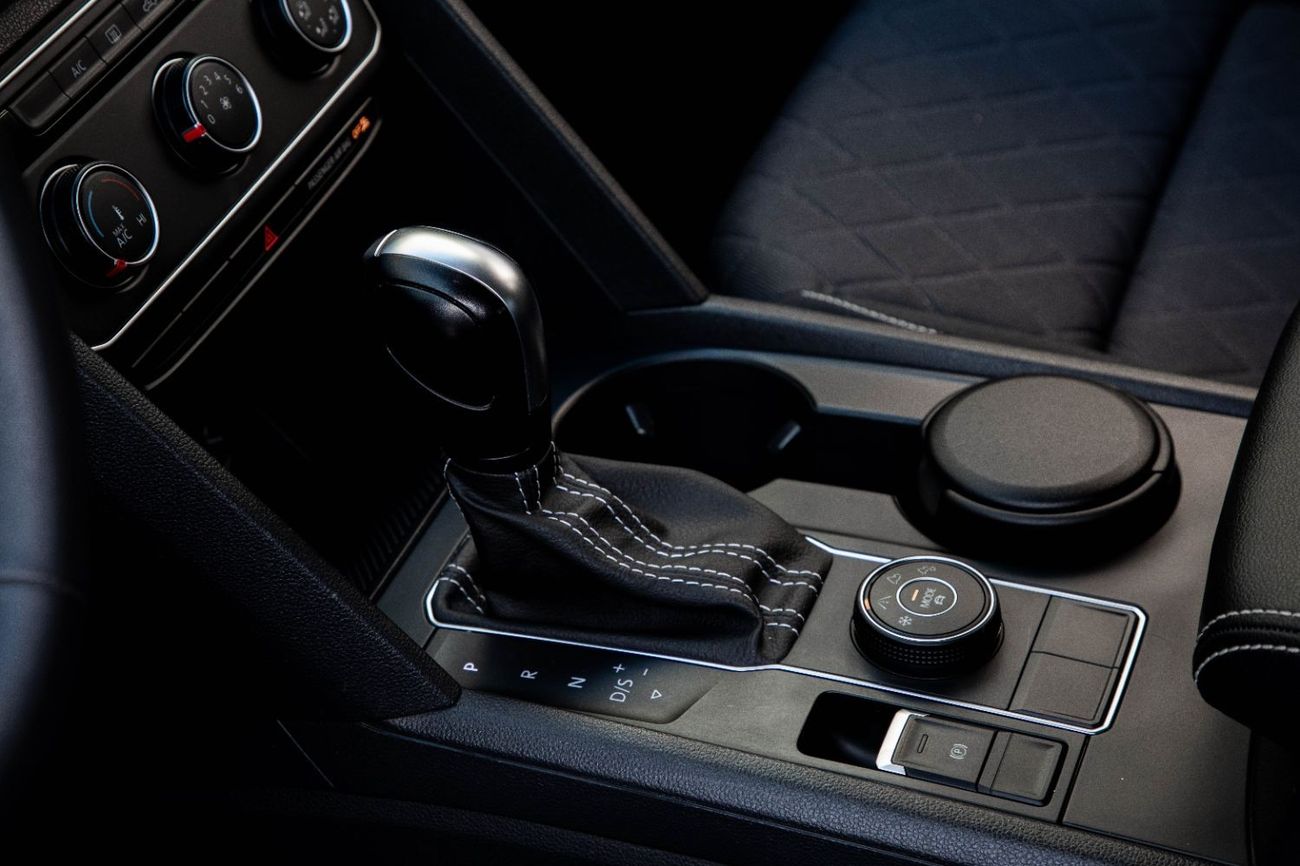 فولكس واجن تيرامونت S | 2,056 P.M  | 0% Downpayment | Magnificient Condition!