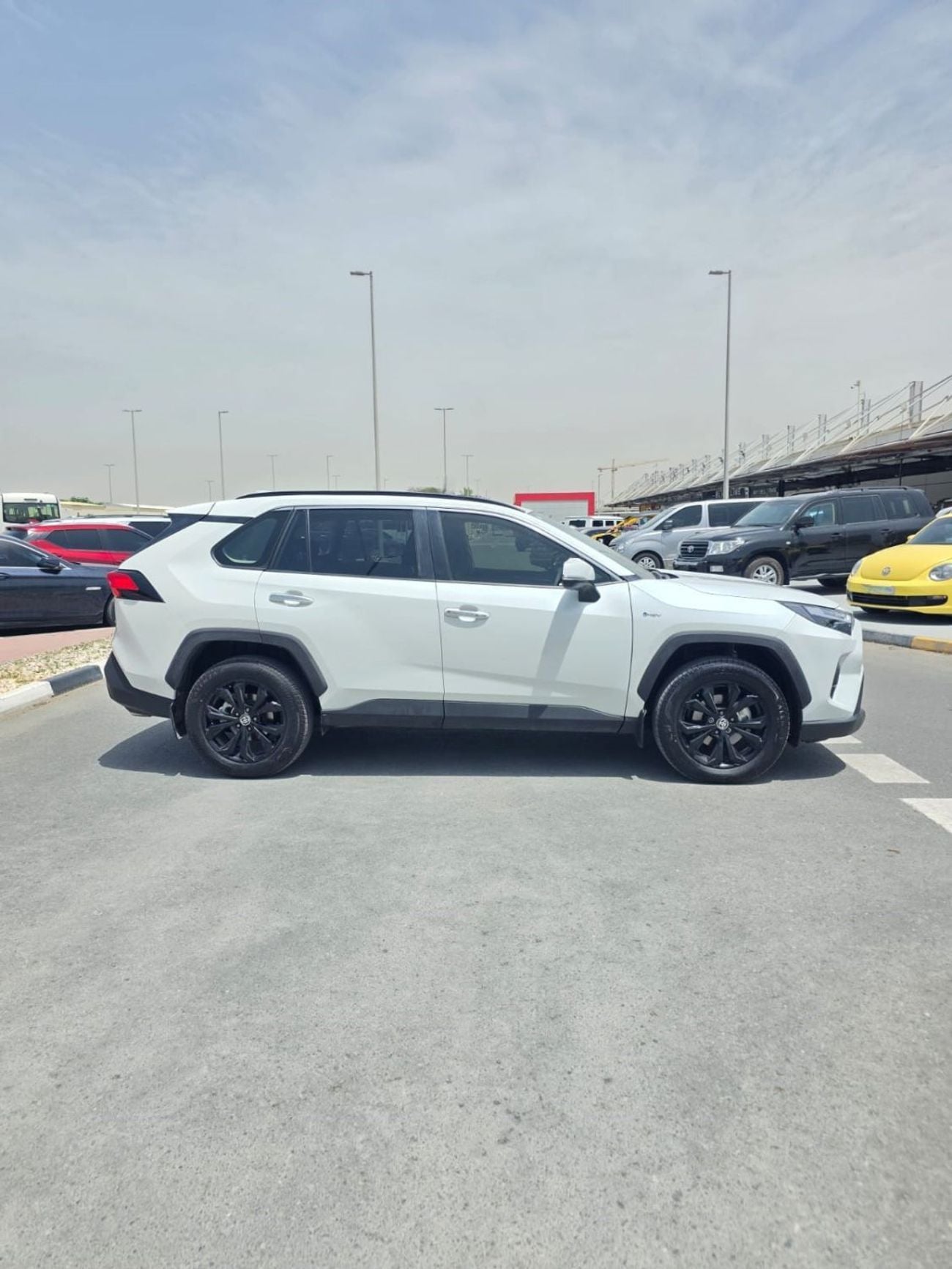 Toyota RAV4 2025 | 2.5L HYBRID ENGINE | AT | RHD | SUNROOF | PUSH START ENGINE | 360 VIEW CAMERA