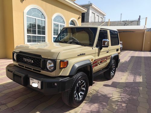 Toyota Land Cruiser 70 LC 71 full option 4.0 L V6 AT Petorl