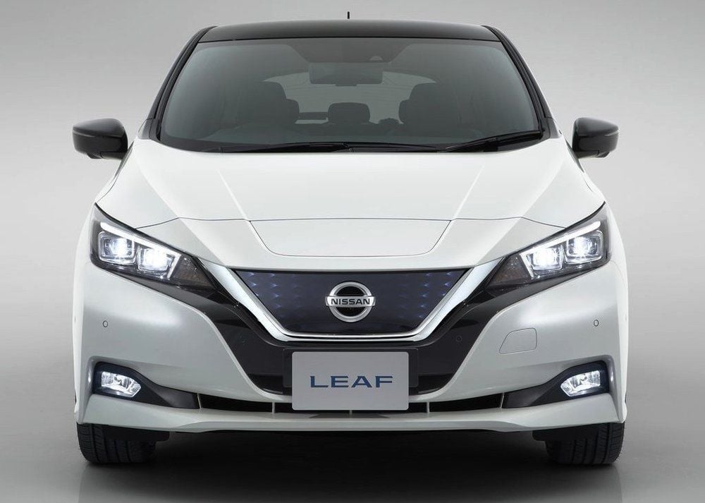 Nissan Leaf exterior - Front  