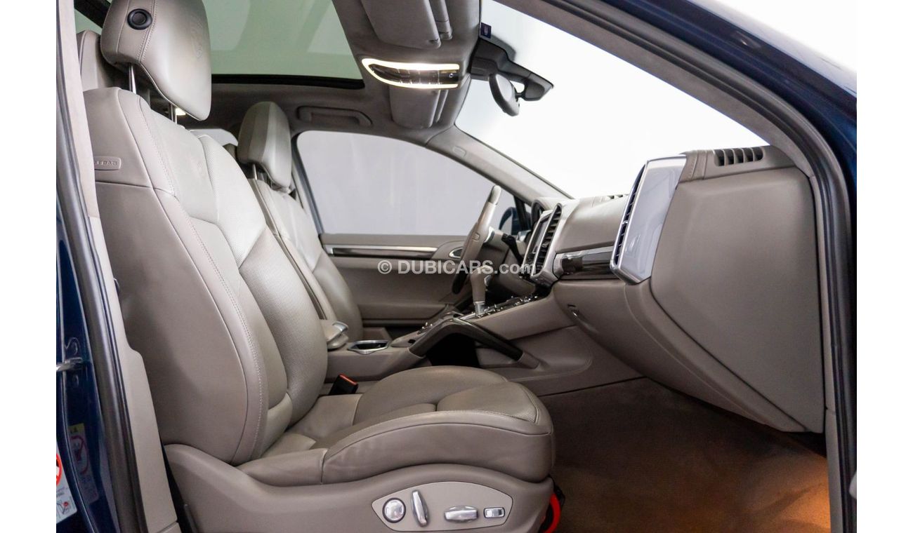 Porsche Cayenne 2012 Porsche Cayenne Turbo
