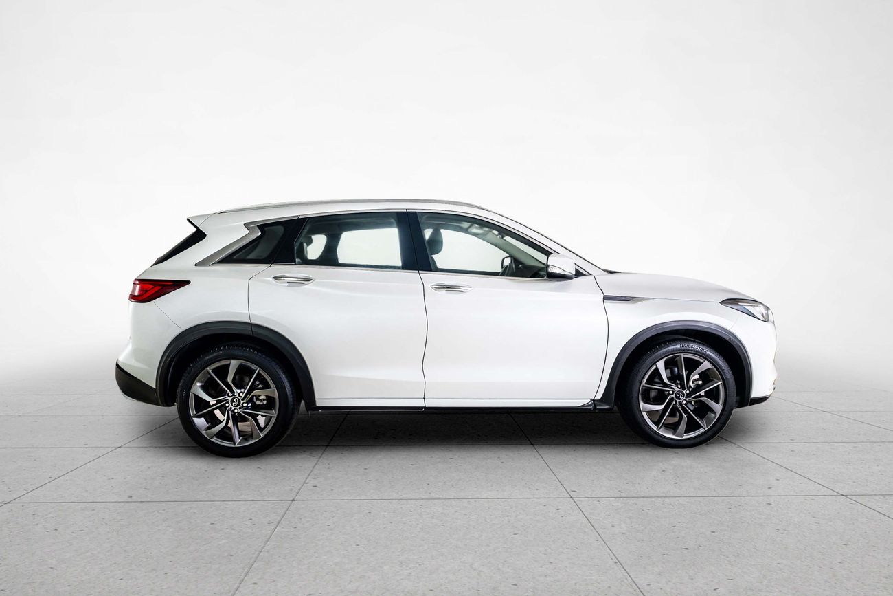 Infiniti QX50 LUXE 2.0