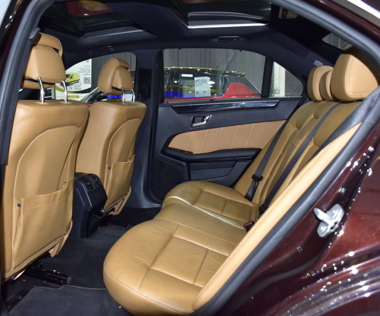 مرسيدس بنز E300 Mercedes Benz E300 ( 2011 Model ) in Burgundy Color GCC Specs