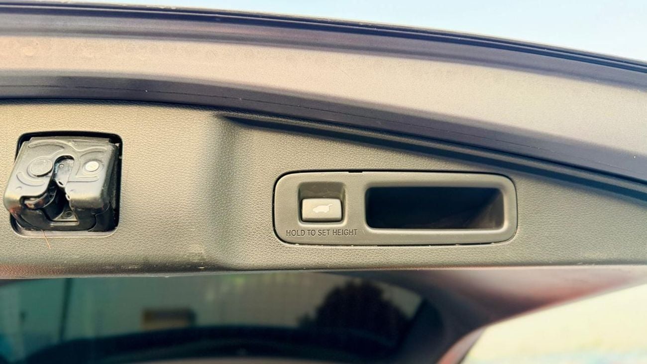 Honda CRV PUSH START | MEMORY & ELECTRIC HEATED SEATS | POWER BACK DOOR | 1.5L PETROL | AWD | AUTO | REAR VIEW