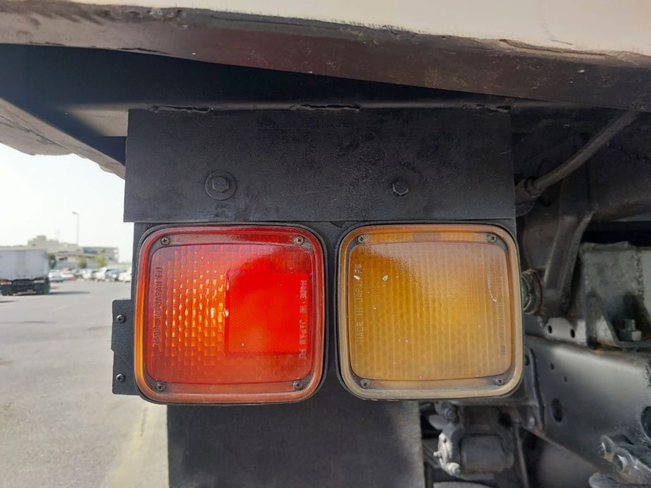 ميتسوبيشي فايتر MITSUBISHI FIGHTER MIGNON DUMPER TRUCK RHD 1990 MODEL 6.5 L DIESEL MANUAL(PM40503)