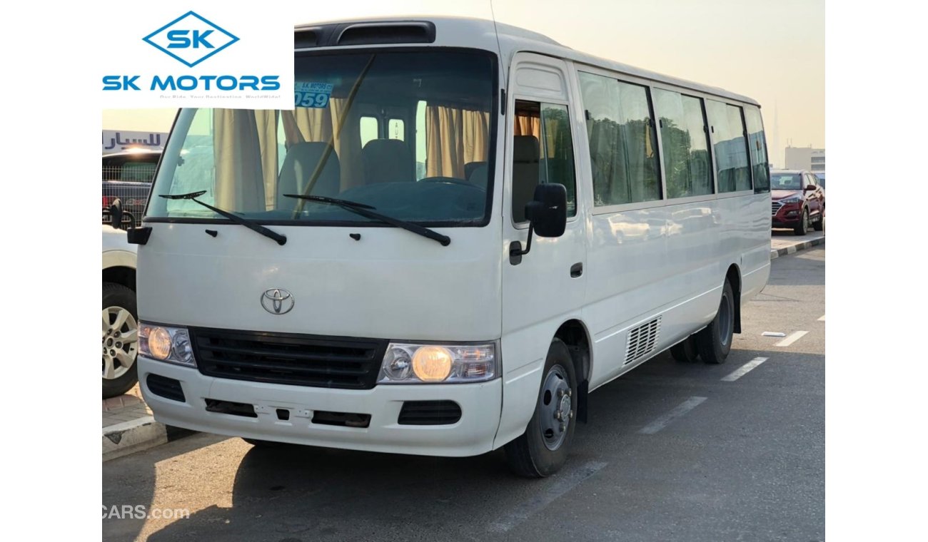 Toyota Coaster 4.2L Diesel, Automatic Door, Clean Interior and Exterior, SPÉCIALEMENT POUR LE CONGO, LOT-TCW05