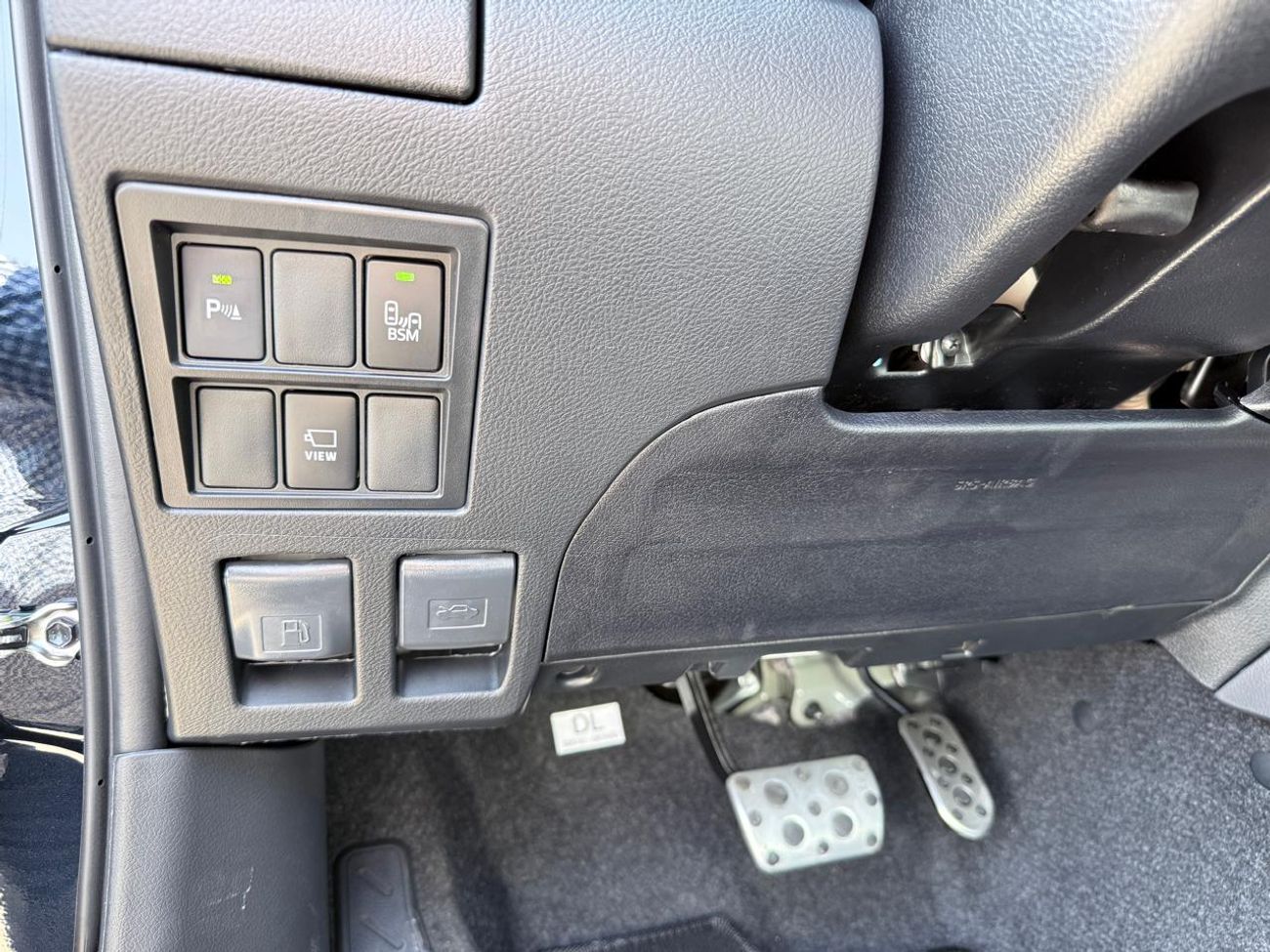 تويوتا هيلوكس GR Sport 2.8L