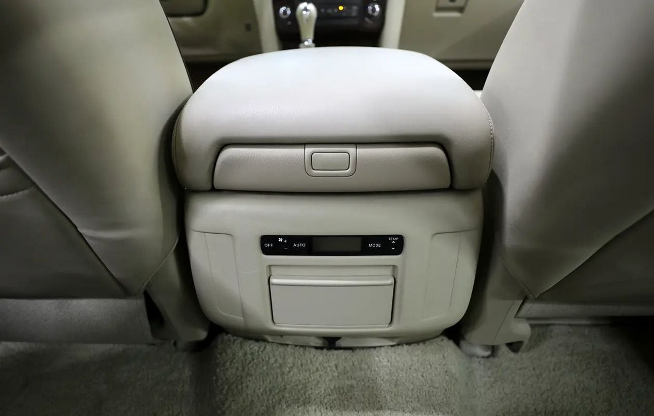 Nissan Patrol Nissan Patrol 2014 Base Model - Reliable SUV for Sale Ref#E9064223