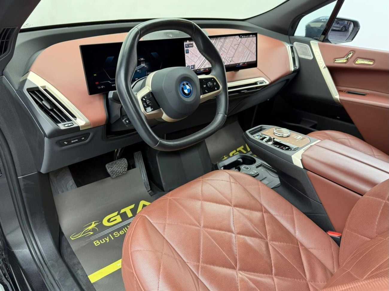 بي أم دبليو iX xDrive40 2023 BMW iX xDrive40, 2027 BMW Warranty, 2028 BMW Service Pack, Low Km, Fully Loaded, GCC