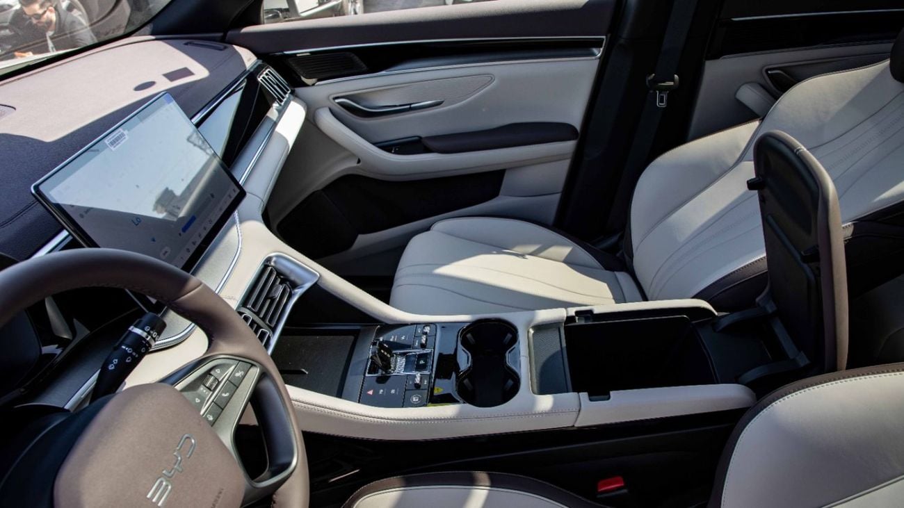 بي واي دي سونغ بلس DM-i 112KM Honor Edition | 2025 | Ready Stock Limited QTY | For Local Registration +10%