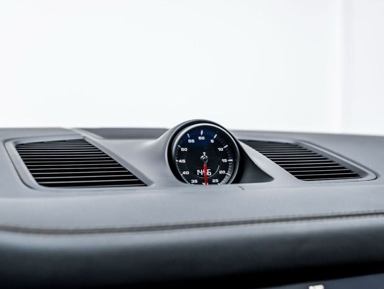 Porsche Cayenne Std 3.0L (335 HP) 2019 Porsche Cayenne, 1 Year Comprehensive Warranty, Full Service History, Low KMs