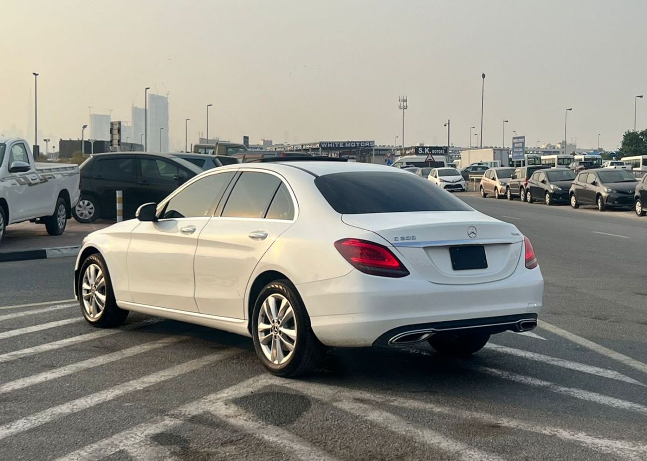 مرسيدس بنز C 300 2021 Mercedes Benz C300 4Matic - 2.0L V4 AWD- Full Option - 360* CAM - Radar & Sensors - Sunroof